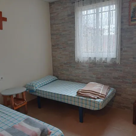 Albergue Santa Ana San Martín del Camino Buitenkant foto